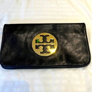 Tory Burch Reva Clutch black with gold hardware.